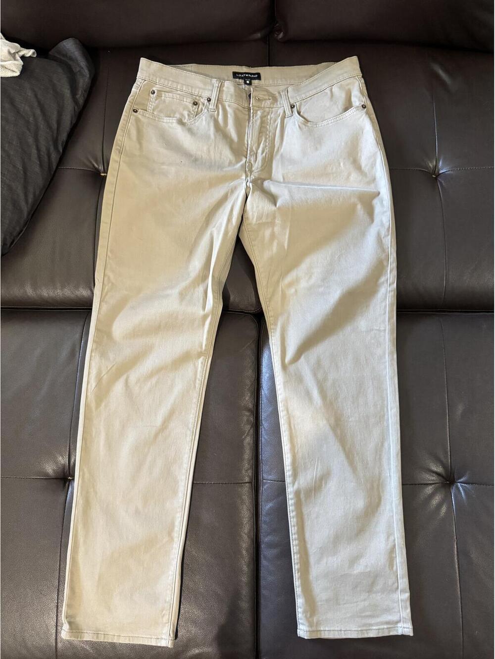 Lucky Brand Men’s 121 Slim Straight Stretch Pants